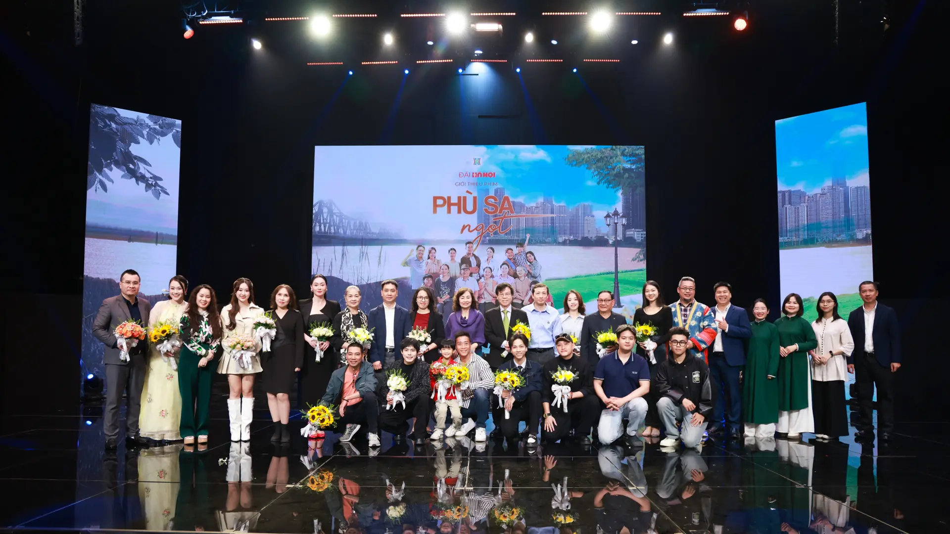 Ra mắt phim 'Phù sa ngọt'